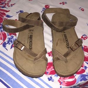 Birkenstocks-sandals